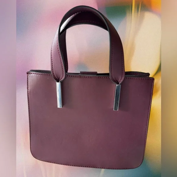 Calvin Klein Audrey Mini Bag Crossbody in Eggplant (Missing Strap) NWOT - Picture 12 of 12